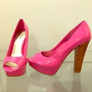 Ladies Peep Toe Pumps